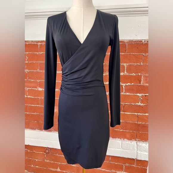 Aritzia Ten by Babaton Passion Faux Wrap Dress Fitted Side Ruched Mini Black - Picture 1 of 15